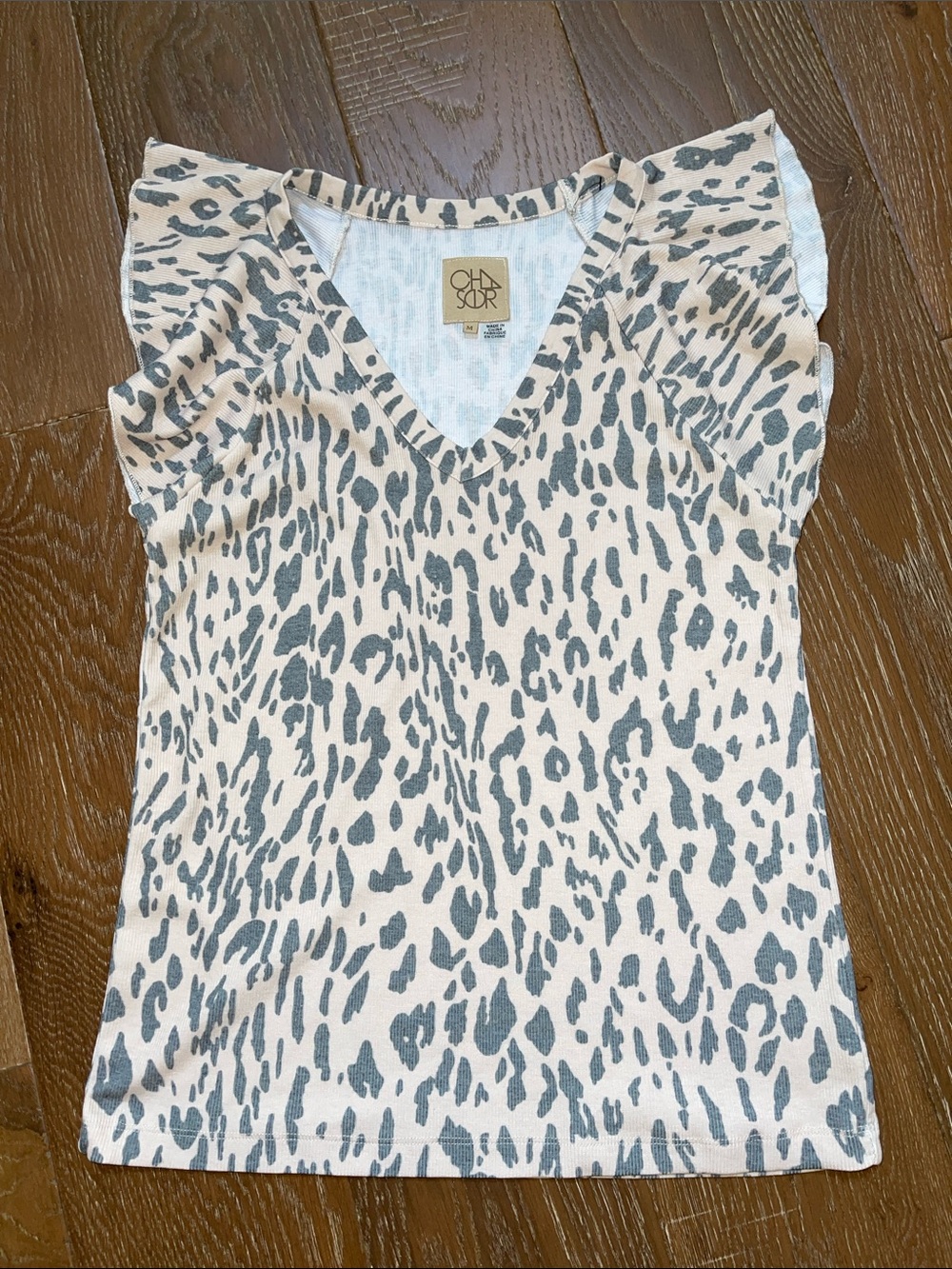 Chaser Cream and Gray Leopard-Print Ruffle Sleeve Tank